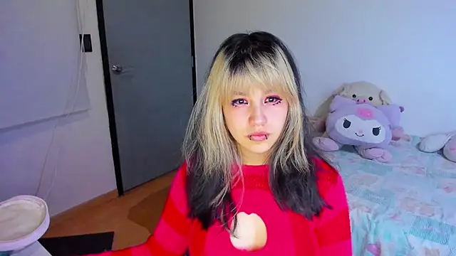 Snapshot of Akane-Mou chatting on December 21, 11:02 pm Akane-Mou online show from December 21, 11:02 pm