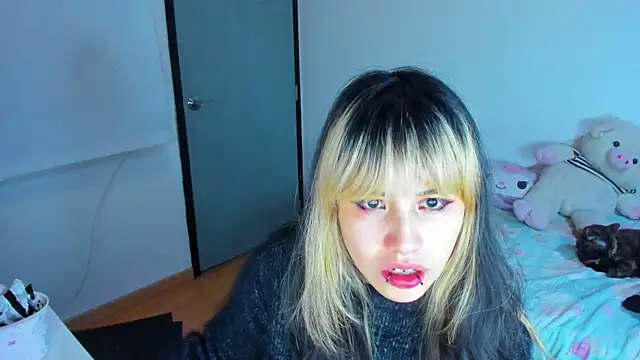 Snapshot of Akane-Mou chatting on January 13, 9:19 am Akane-Mou online show from January 13, 9:19 am