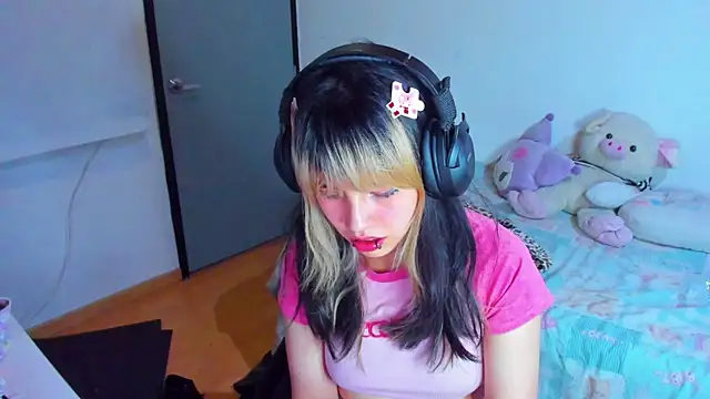 Snapshot of Akane-Mou chatting on January 18, 7:59 am Akane-Mou online show from January 18, 7:59 am