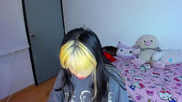 Snapshot of Akane-Mou chatting on February 25, 8:25 am Akane-Mou online show from February 25, 8:25 am