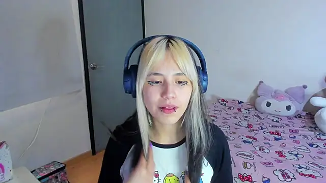 Snapshot of Akane-Mou chatting on March 20, 11:38 am Akane-Mou online show from March 20, 11:38 am