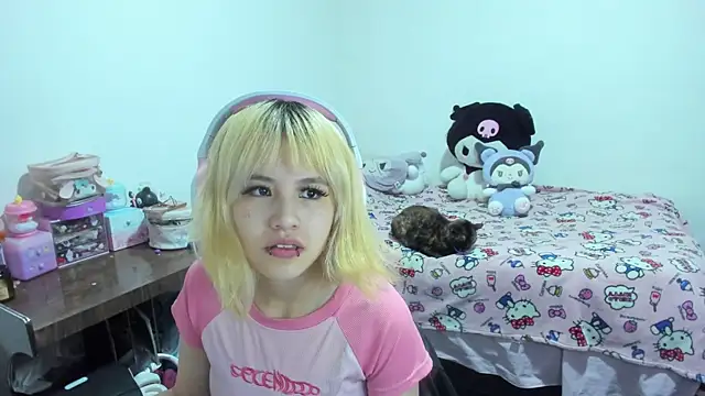 Snapshot of Akane-Mou chatting on September 18, 6:37 am Akane-Mou online show from September 18, 6:37 am