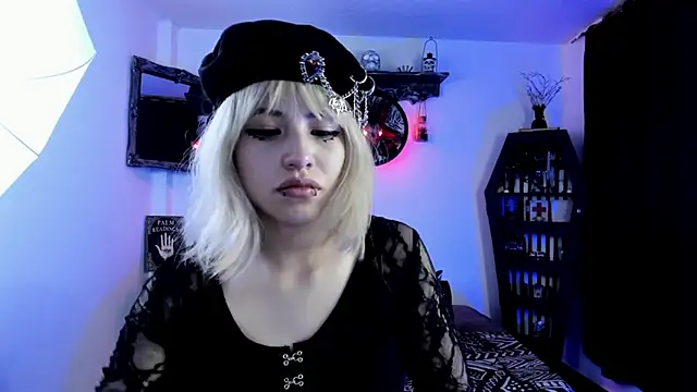 Snapshot of Akane-Mou chatting on October 15, 11:38 pm Akane-Mou online show from October 15, 11:38 pm