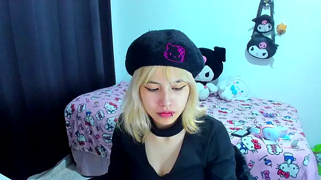 Snapshot of Akane-Mou chatting on October 26, 1:22 am Akane-Mou online show from October 26, 1:22 am