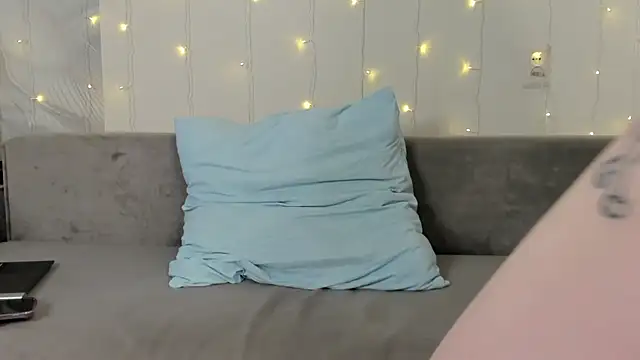 Tommy and Katie online show from October 24, 7:16 am