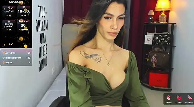 Trixie Mattel21 online show from March 19, 2:16 am