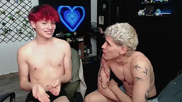 Snapshot of andybxby chatting on February 9, 11:25 pm andybxby online show from February 9, 11:25 pm