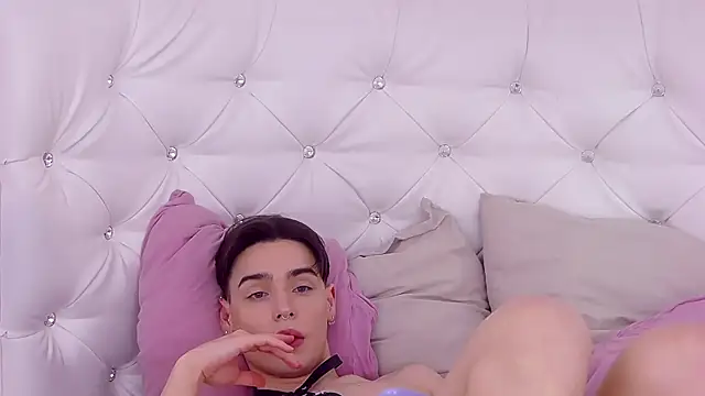 RobbyCharming online show from January 20, 1:50 am