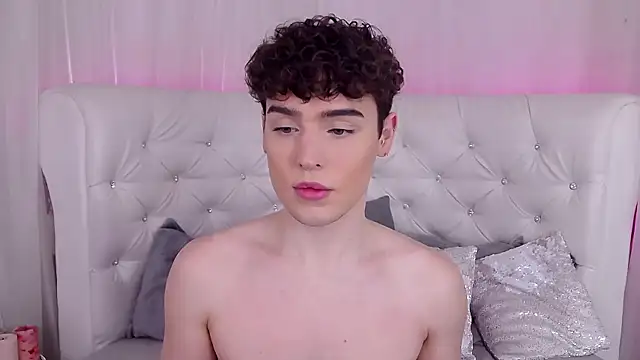 RobbyCharming online show from October 24, 3:47 am