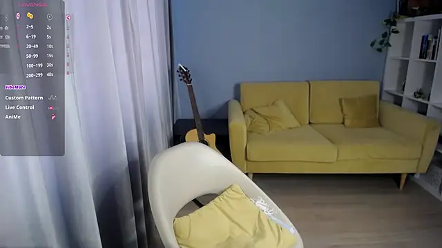 Snapshot of BubbbleGumm chatting on November 25, 9:53 am BubbbleGumm online show from November 25, 9:53 am