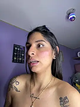 charlotte stevenss  online show from February 2, 11:21 pm