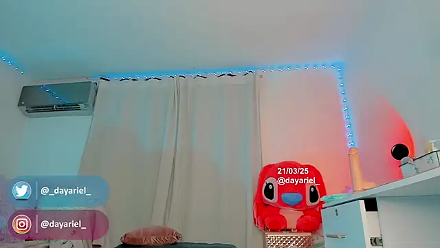 Yellowranger1 online show from March 22, 2:37 am