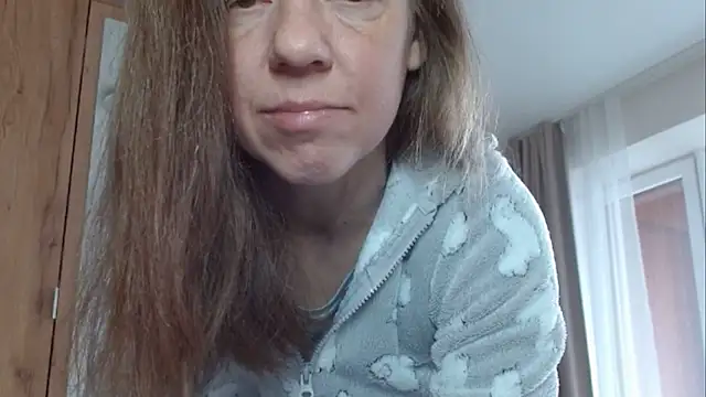 Snapshot of Popppka chatting on February 14, 10:49 am Popppka online show from February 14, 10:49 am