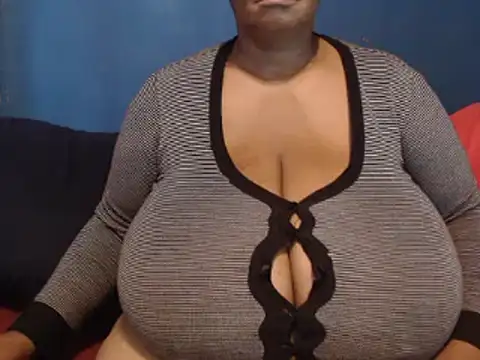 CUTEFIRMMELONSS online show from February 16, 5:48 am