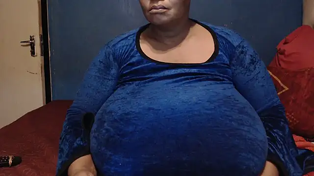 CUTEFIRMMELONSS online show from March 6, 3:24 am