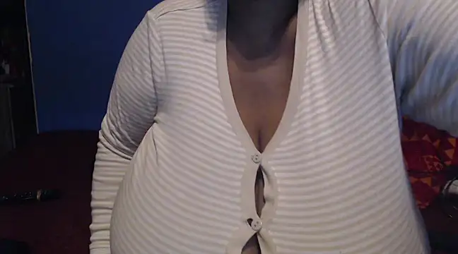 CUTEFIRMMELONSS online show from March 7, 8:33 pm