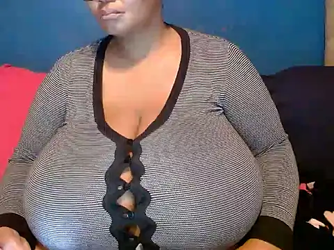 CUTEFIRMMELONSS online show from March 11, 3:37 am