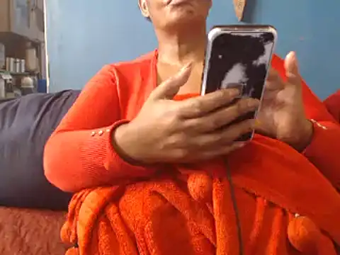 CUTEFIRMMELONSS online show from March 22, 6:43 am