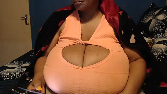 CUTEFIRMMELONSS online show from September 17, 8:32 pm