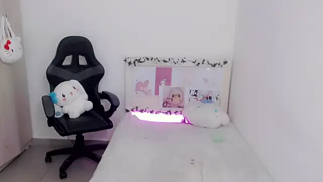 Youlittlepervertt  online show from January 7, 6:27 am