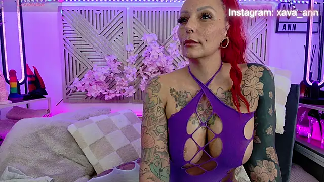 Snapshot of Ava_Ann chatting on November 8, 9:46 pm Ava Ann online show from November 8, 9:46 pm