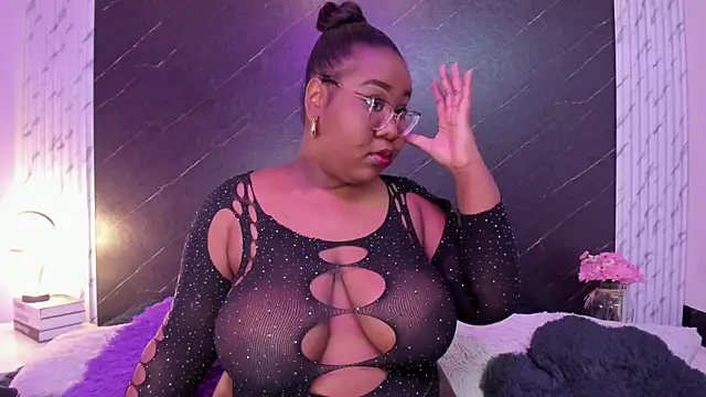 Darnellqueen online show from November 10, 4:44 am