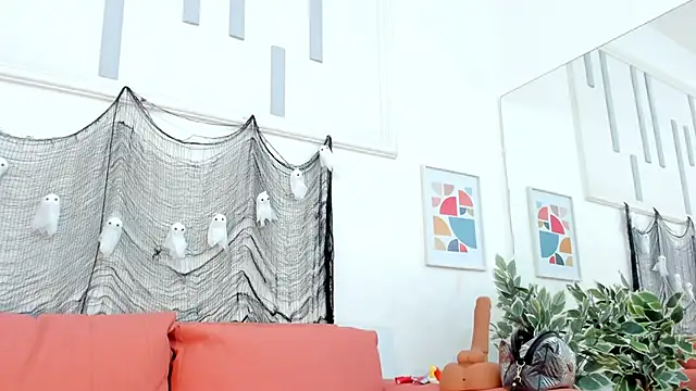 Snapshot of lara_murphy chatting on October 21, 3:07 am lara murphy online show from October 21, 3:07 am