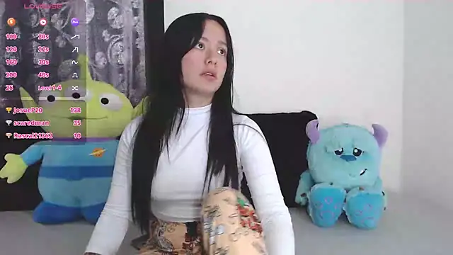 Snapshot of it_l chatting on March 13, 1:07 pm it l online show from March 13, 1:07 pm