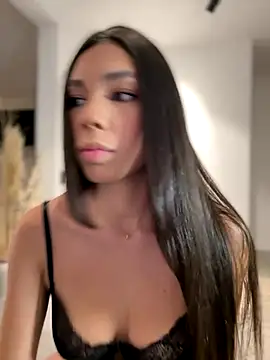 EllaSanz  online show from September 26, 10:47 pm