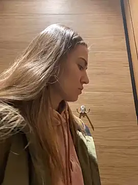 ValenciaShock online show from January 25, 8:10 am