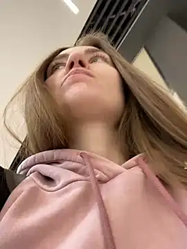 ValenciaShock online show from February 7, 8:33 am