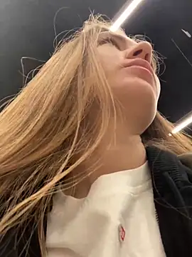 ValenciaShock online show from February 14, 8:31 am