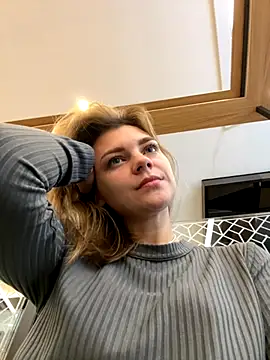 ValenciaShock online show from September 16, 6:36 am