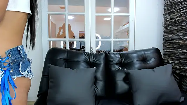 miss sweett online show from February 17, 1:32 pm