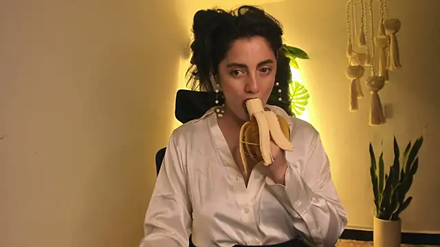 Mala Bad online show from February 11, 4:13 pm