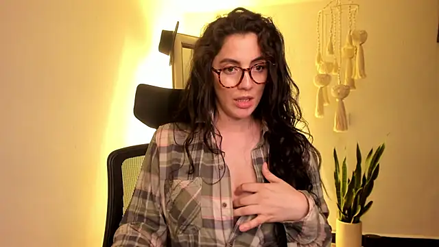 Mala Bad online show from March 2, 5:14 pm