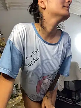 Snapshot of Lucia-Candy chatting on January 2, 4:46 pm Lucia-Candy online show from January 2, 4:46 pm