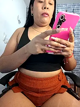 Snapshot of patty_bersh chatting on February 2, 4:48 am patty bersh online show from February 2, 4:48 am