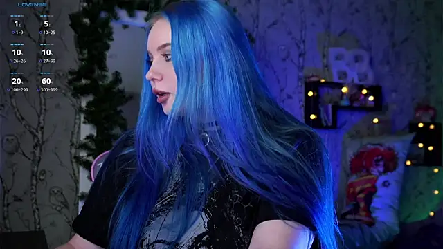 Snapshot of Moon_Valkyrie chatting on December 22, 10:38 am Moon Valkyrie online show from December 22, 10:38 am