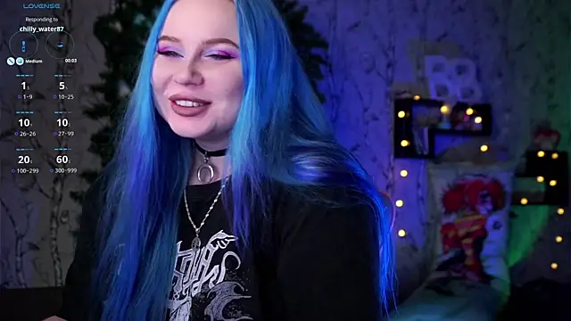 Snapshot of Moon_Valkyrie chatting on December 27, 10:45 am Moon Valkyrie online show from December 27, 10:45 am