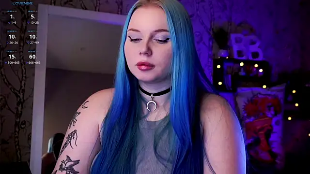 Snapshot of Moon_Valkyrie chatting on February 5, 12:17 pm Moon Valkyrie online show from February 5, 12:17 pm