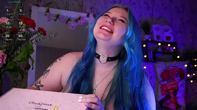 Snapshot of Moon_Valkyrie chatting on February 14, 2:44 pm Moon Valkyrie online show from February 14, 2:44 pm