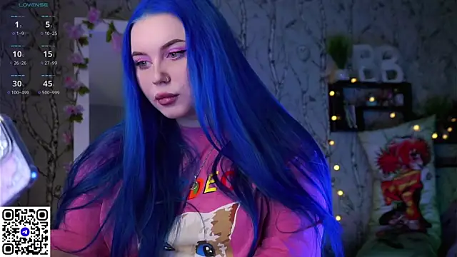 Snapshot of Moon_Valkyrie chatting on March 7, 1:42 am Moon Valkyrie online show from March 7, 1:42 am