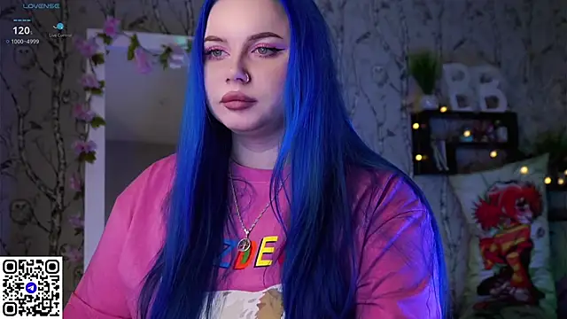 Snapshot of Moon_Valkyrie chatting on March 7, 7:08 am Moon Valkyrie online show from March 7, 7:08 am