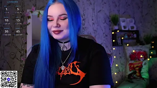 Snapshot of Moon_Valkyrie chatting on March 17, 9:44 am Moon Valkyrie online show from March 17, 9:44 am