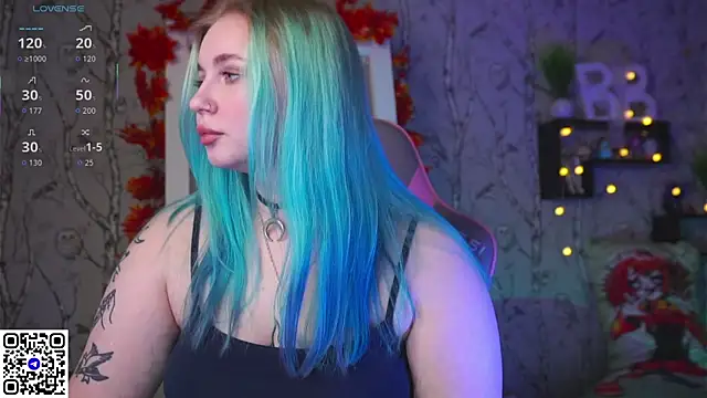 Snapshot of Moon_Valkyrie chatting on September 10, 10:15 am Moon Valkyrie online show from September 10, 10:15 am