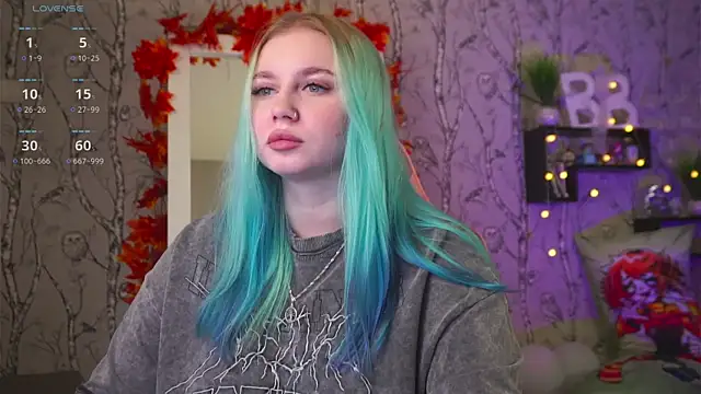 Snapshot of Moon_Valkyrie chatting on September 24, 7:33 am Moon Valkyrie online show from September 24, 7:33 am