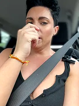 LukeLouHarvey online show from October 17, 5:21 am