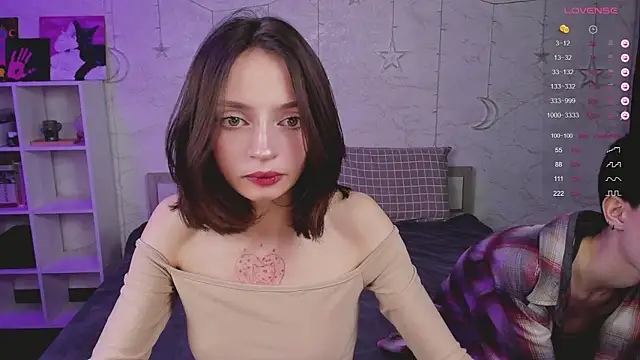 Snapshot of PostBabyyy chatting on December 2, 10:28 am PostBabyyy online show from December 2, 10:28 am