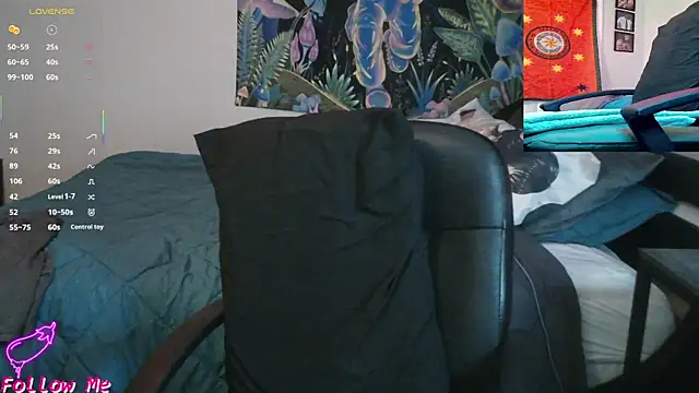 XxBobbyDigitalxX online show from September 8, 9:03 pm